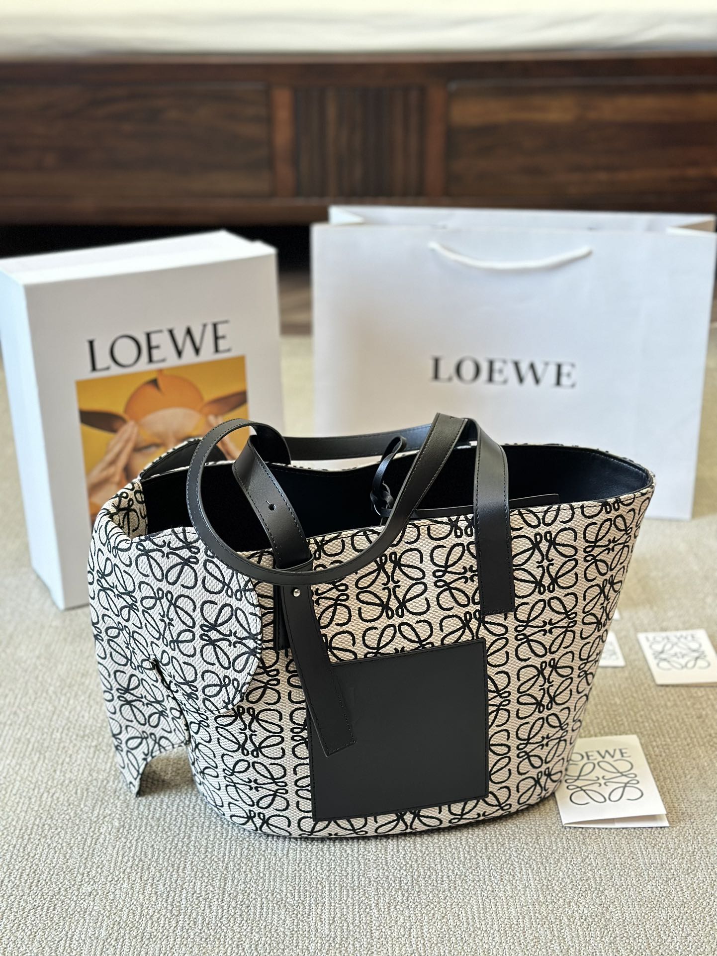 LOEWE 82